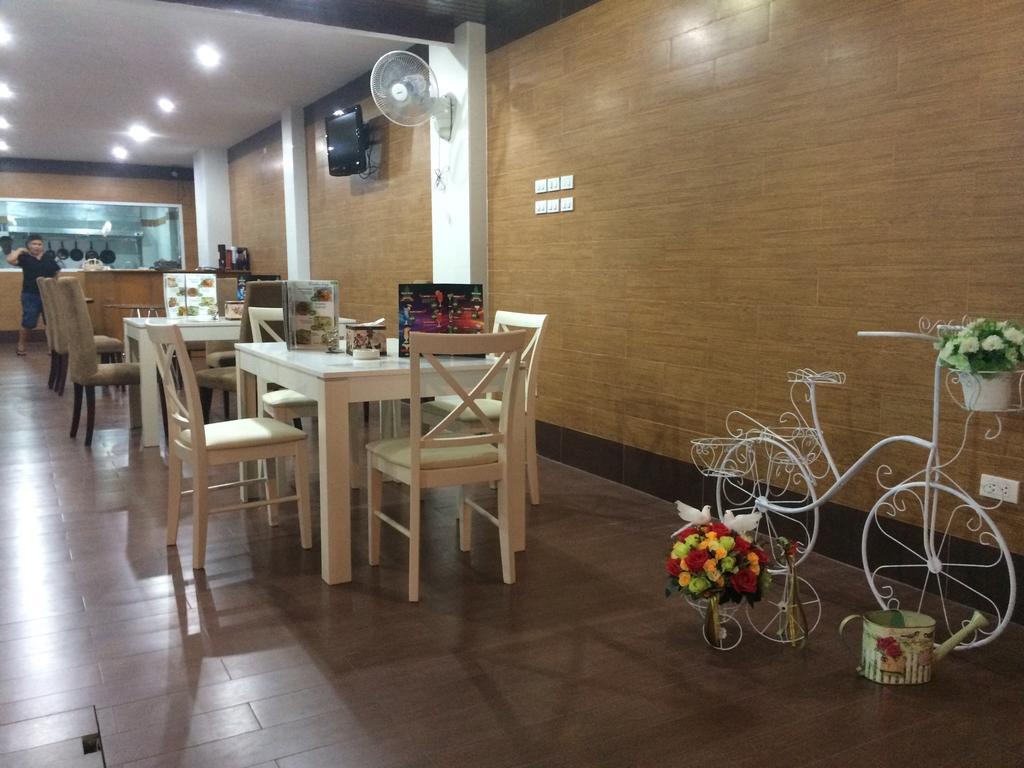 Dacha Beach Aparthotel Pattaya Exteriör bild