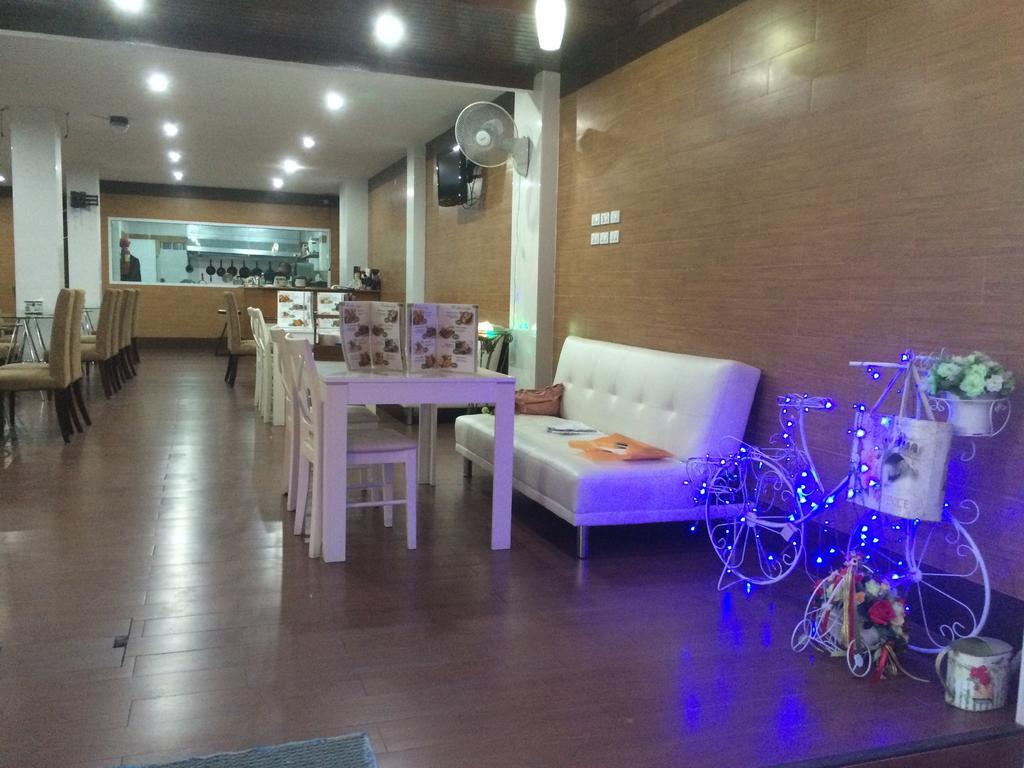 Dacha Beach Aparthotel Pattaya Exteriör bild